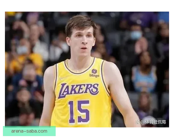 湖人再遭打击 里夫斯接受肋骨和侧腹影像检查 出战与否待定 湖人再遭打击 里夫斯接受肋骨和侧腹影像检查 出战与否待定