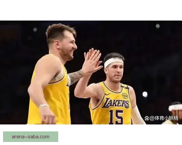 湖人后卫里夫斯左侧腹斜肌二级拉伤预计缺席四至六周