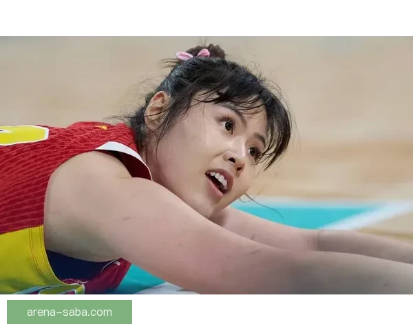 小宝生日快乐 李月汝分享庆祝照 自信微笑为自己干杯被爱环绕